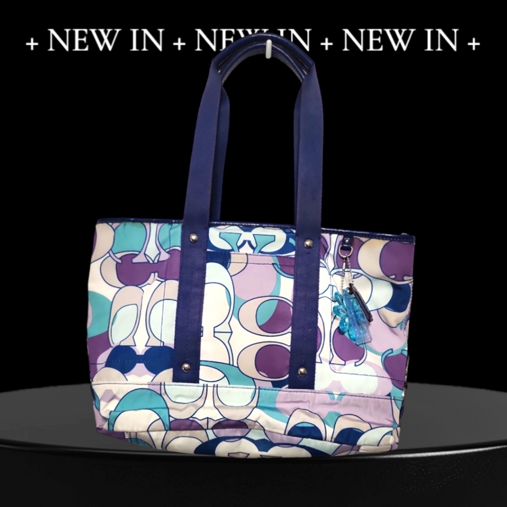 COACH Signature Y2K Poppy Logo Canvas Kyra Daisy Scarf Print Tote Bag